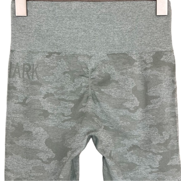 Gymshark Sage Green Camo Seamless Leggings - Picture 2 of 10